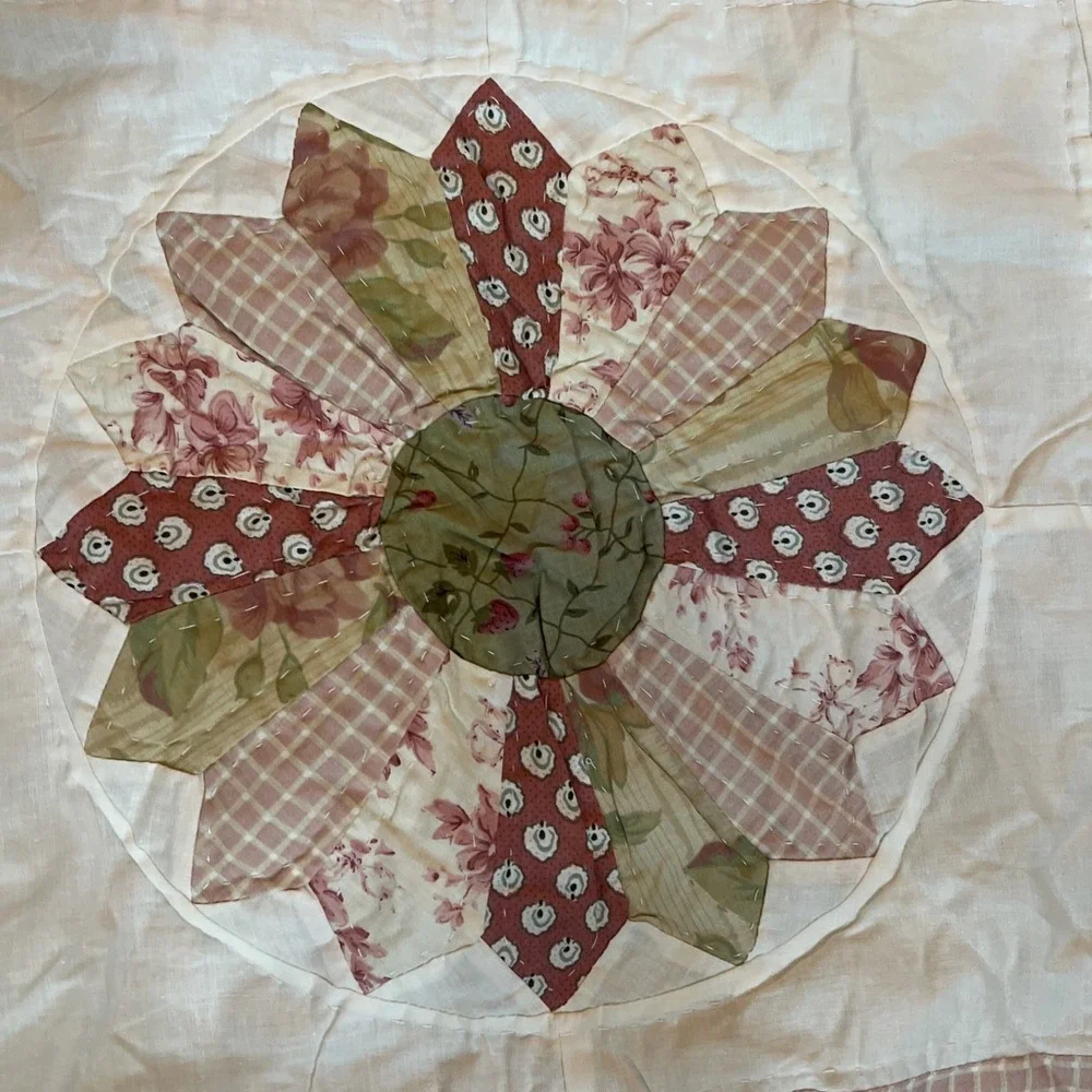 2 Vintage quilted twin size pillow shams‎ pink Green, White Floral & Plaid